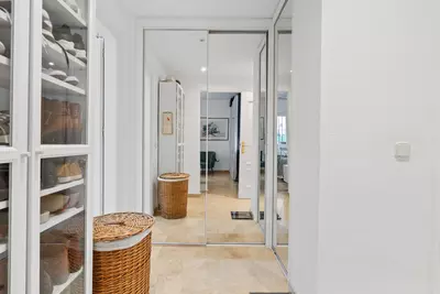 Middle Floor Apartment in Estepona