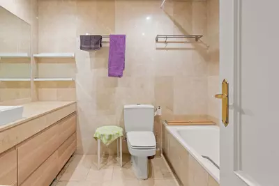 Middle Floor Apartment in Estepona