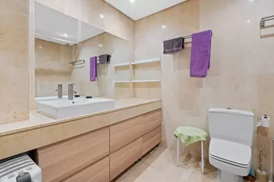 Middle Floor Apartment in Estepona