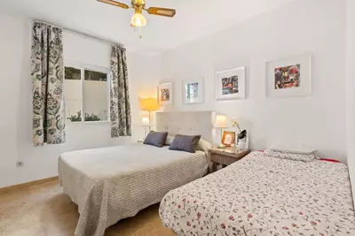 Middle Floor Apartment in Estepona