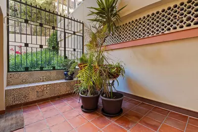Middle Floor Apartment in Estepona