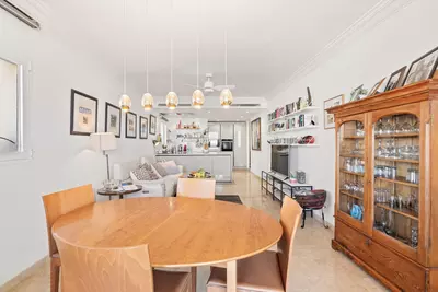 Middle Floor Apartment in Estepona