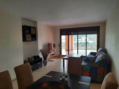 Middle Floor Apartment in Estepona