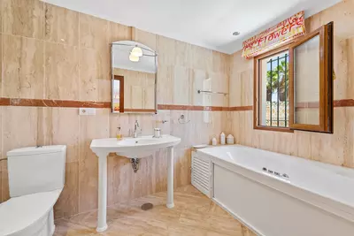 Detached Villa in Estepona