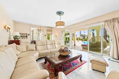 Detached Villa in Estepona