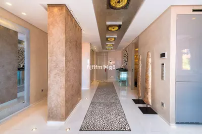 Middle Floor Apartment in Estepona