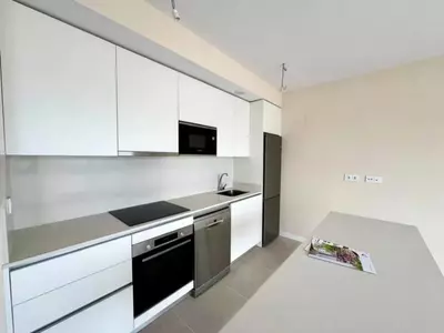 Middle Floor Apartment in Bel Air