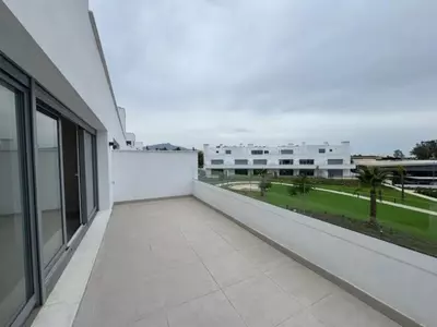 Middle Floor Apartment in Bel Air