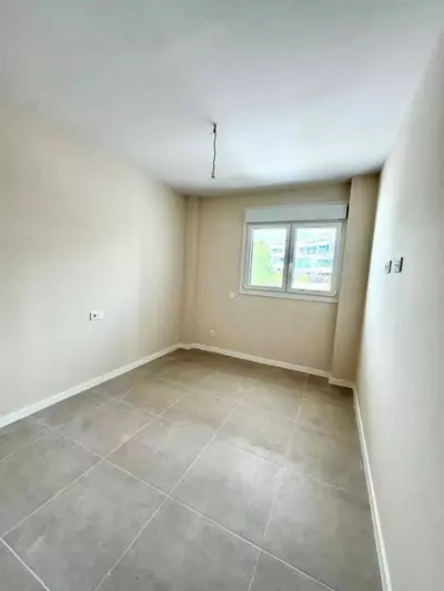 Middle Floor Apartment in Bel Air