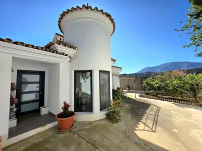 Detached Villa in Estepona