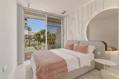 Middle Floor Apartment in Estepona