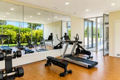 Middle Floor Apartment in Estepona