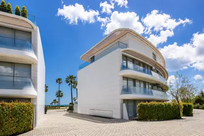 Middle Floor Apartment in Estepona