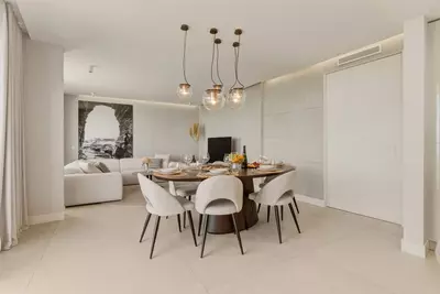Middle Floor Apartment in Estepona