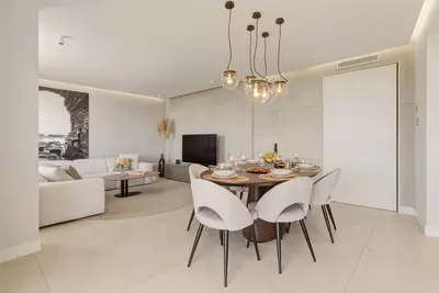 Middle Floor Apartment in Estepona
