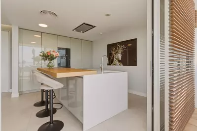 Middle Floor Apartment in Estepona