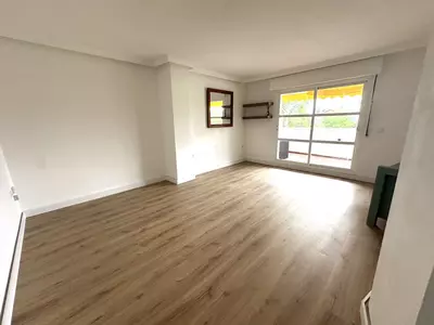 Middle Floor Apartment in Nueva Andalucía