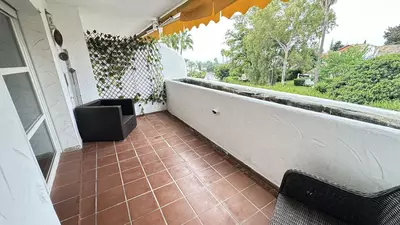 Middle Floor Apartment in Nueva Andalucía