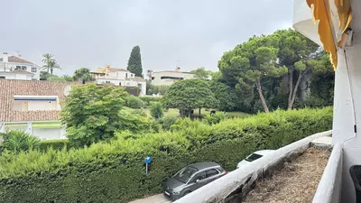 Middle Floor Apartment in Nueva Andalucía