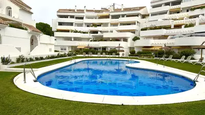 Middle Floor Apartment in Nueva Andalucía