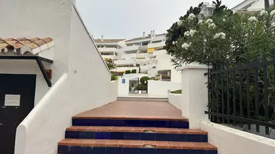 Middle Floor Apartment in Nueva Andalucía