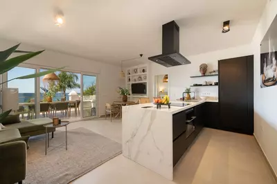 Middle Floor Apartment in Estepona