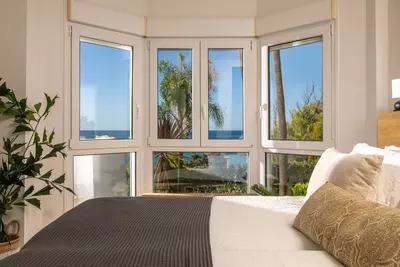 Middle Floor Apartment in Estepona