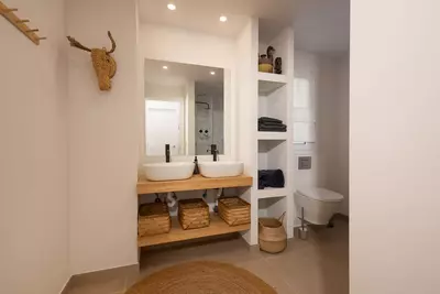 Middle Floor Apartment in Estepona