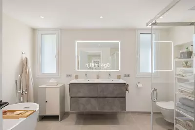 Middle Floor Apartment in Nueva Andalucía