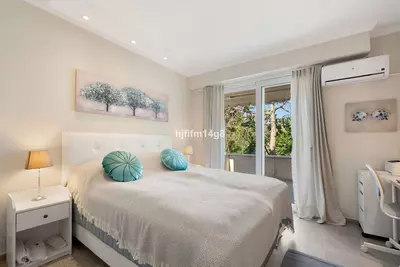 Middle Floor Apartment in Nueva Andalucía