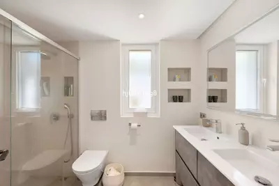 Middle Floor Apartment in Nueva Andalucía