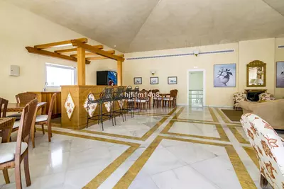 Middle Floor Apartment in Nueva Andalucía