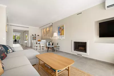 Middle Floor Apartment in Nueva Andalucía