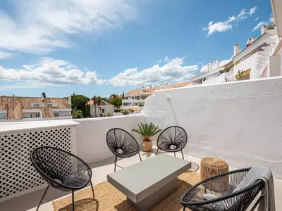 Middle Floor Apartment in Nueva Andalucía