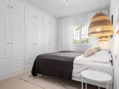 Middle Floor Apartment in Nueva Andalucía
