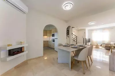Semi-Detached House in Cabopino