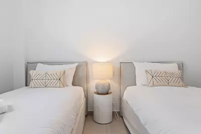 Middle Floor Apartment in Estepona