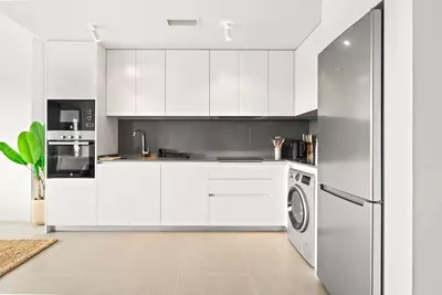 Middle Floor Apartment in Estepona