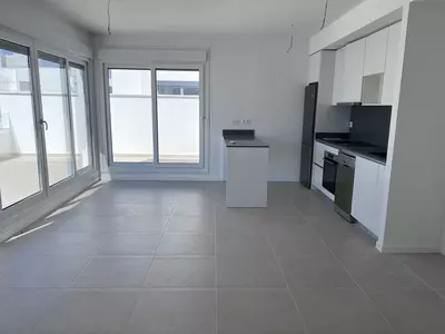Top Floor Apartment in Bel Air