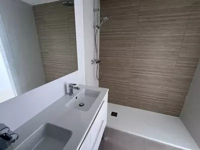 Top Floor Apartment in Bel Air