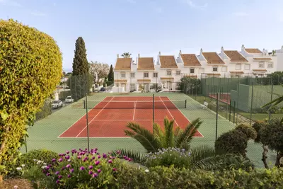 Townhouse in Nueva Andalucía
