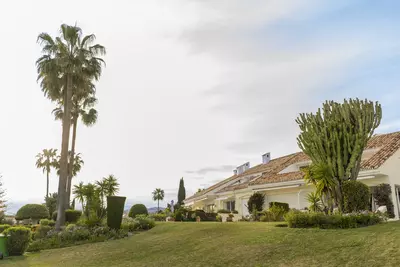Townhouse in Nueva Andalucía
