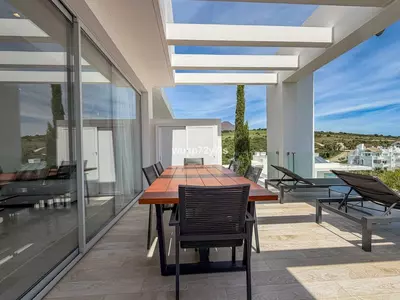 Top Floor Apartment in Casares