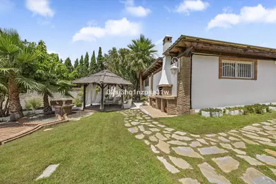 Detached Villa in Estepona