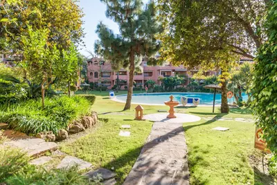 Middle Floor Apartment in Guadalmina Baja