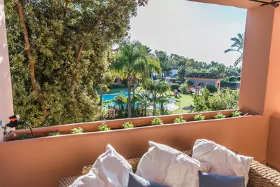 Middle Floor Apartment in Guadalmina Baja