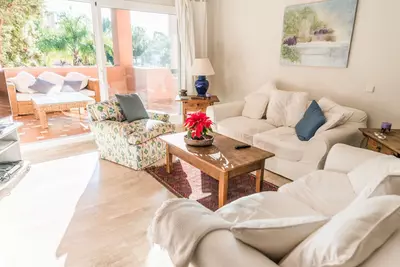 Middle Floor Apartment in Guadalmina Baja