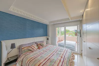 Middle Floor Apartment in Nueva Andalucía