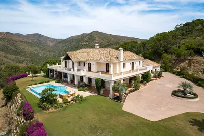 Detached Villa in Estepona