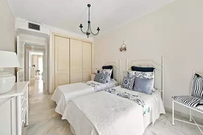 Top Floor Apartment in Nueva Andalucía